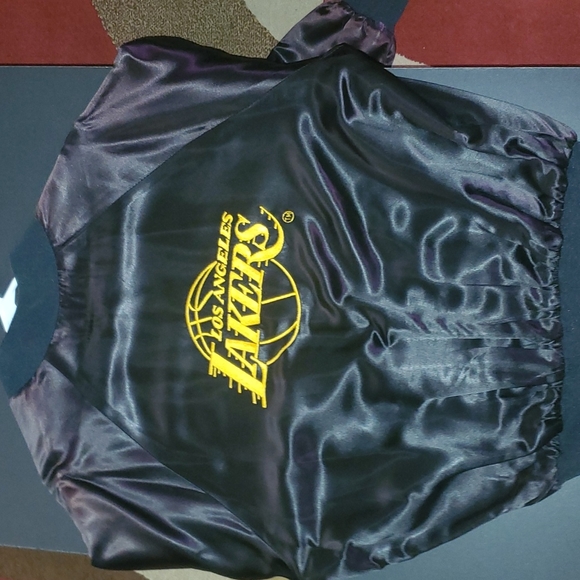 Vintage 80s Lakers black satin jacket - Picture 3 of 4